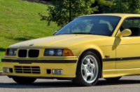 发现了一辆状态完好的标志性 30 年 BMW 跑车